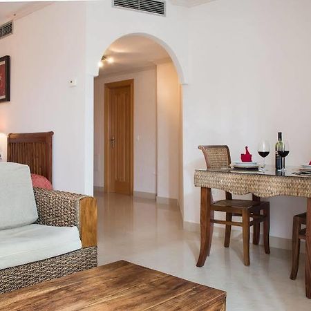 Apartamentos Plaza Cavana 5 Nerja Exterior photo
