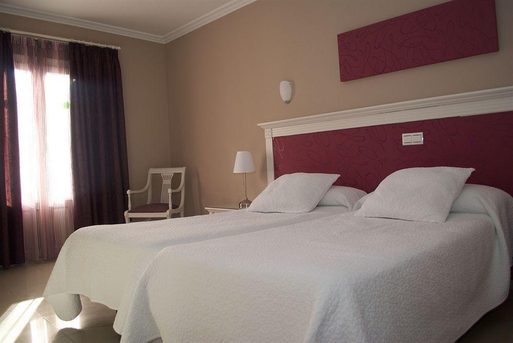 Apartamentos Plaza Cavana 5 Nerja Exterior photo