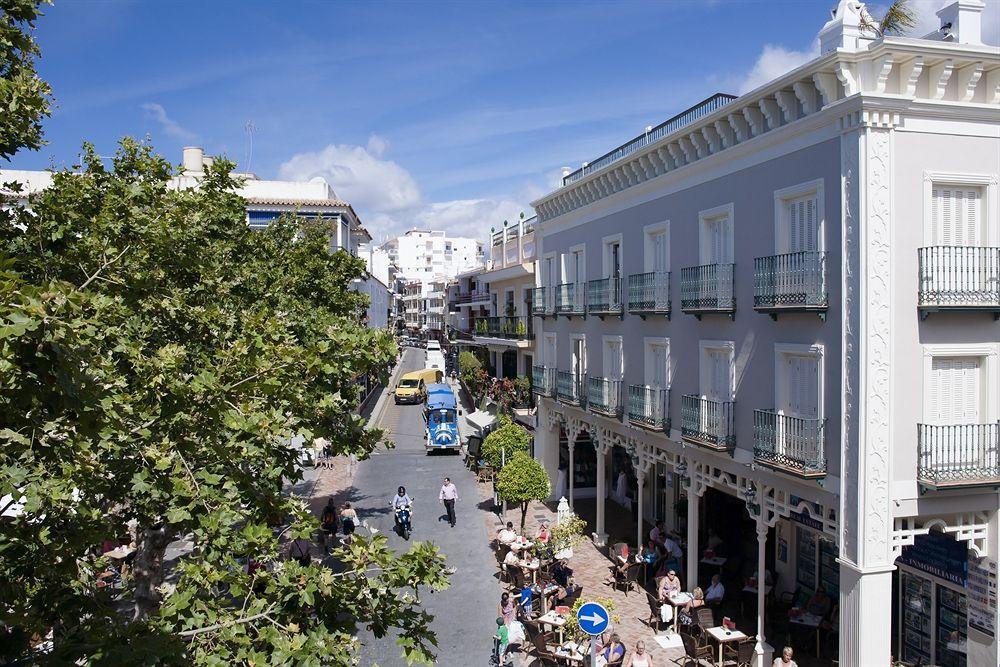 Apartamentos Plaza Cavana 5 Nerja Exterior photo